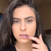 Hana é youtuber e ativista pelos direitos dos animais