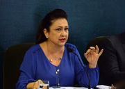  Kátia Abreu segue internada