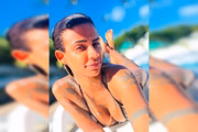 Patroa tomando sol 