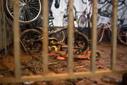 Prejuízo dos moradores da 402 Norte, após o estacionamento e a garagem do edifício ficarem inundadas pela forte chuva da noite de terça-feira em Brasília