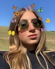  ela será Helena Rogatto, uma jovem que vive em conflito, passando por todos os dramas da adolescência