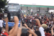 Torcedores fazem a festa com chegada do Flamengo 