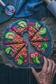 <b>Chega de soja!</b> – Os especialistas da Whole Foods perceberam um aumento de embalagens que prometem comida vegana sem soja. A ideia é que o consumidor consiga explorar outros sabores, como abóbora, abacate e melancia