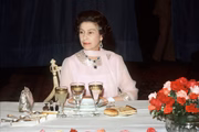 Elizabeth está com 95 anos 