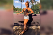 De família humilde, Natália começou a trabalhar aos 8 anos vendendo bombom e ajudando a mãe no salão de beleza da família. Aos 12, deixou o negócio da progenitora e passou a ganhar dinheiro na área de recreação infantil