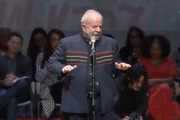 Ex-presidente Lula é favorito nas pesquisas para assumir o Planalto