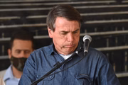 Mesmo com o aumento do consumo e a volta do fantasma da inflação, o presidente procurou acalmar os apoiadores: "Não tem que ninguém se apavorar ou querer fazer reserva de mantimentos em casa"