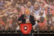 Lula faz discurso