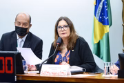 Bia Kicis, preside a Comissão de Constituição e Justiça (CCJ) da Câmara