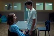 Erin Doherty como Briony Ariston, Owen Cooper como Jamie Miller em Adolescência