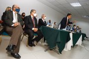 Cúpula do partido se reuniu para anunciar a saída da gestão