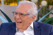 Carlos Alberto de Nóbrega é clicado dando uma de suas famosas gargalhadas
