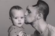 Austin e o filho se conheceram 2 meses após o nascimento da criança