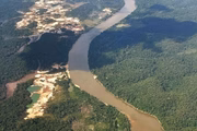 Área de garimpo na terra Yanomami