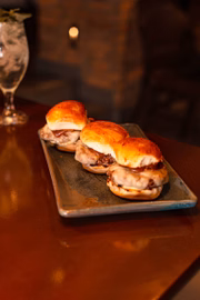 Trio de mini hambúrguer