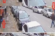 Suspeito atravessa rua e em direção ao comparsa, disfarçado de mendigo