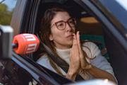 Rebeca Abravanel deixa o Cemitério Israelita do Butantã, em SP, após o enterro do pai, Silvio Santos