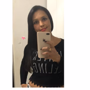 Vítima foi morta na frente dos dois filhos