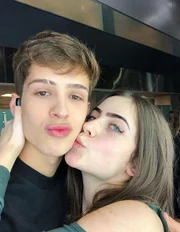 Jade é youtuber