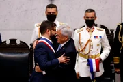 Em 2022, Sebastián Piñera entregou a presidência a Gabriel Borić