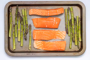 O salmão é uma fonte rica em ácidos graxos, ômega 3 e proteínas