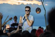 Ele teve o show interrompido durante tradicional festa de São João 
