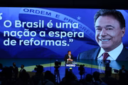 Alvaro Dias na cerimônia de filiação de Sergio Moro ao Podemos