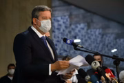 Lira antecipa votação da PEC do distritão