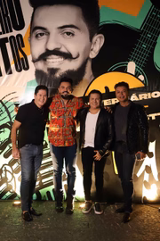 Gian e Giovani, Henrique Casttro e David Brazil