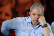 O ex-presidente faz 74 anos
