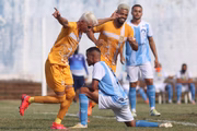 Romarinho, do Brasiliense, comemora gol sobre o Luziânia, na última partida 