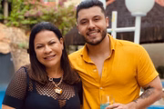 Ruth Moreira e Murilo Huff dividem a guarda de Leo