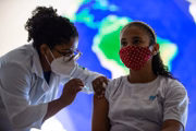 Vacinação de crianças contra a Covid-19 começou no Rio de Janeiro nesta segunda-feira (17/1)