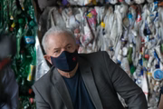 Ex-presidente discursa para movimentos populares urbanos e catadores de material reciclável