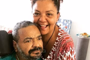 Babi Cruz posa junto com o marido, Arlindo Cruz