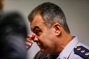 Sessão da CPMI é suspensa após coronel José Eduardo Naime se emocionar