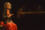 A atriz Regina Braga no espetáculo "São Paulo"