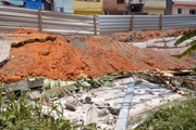 Muro derrubado durante obra do túnel da Sena Madureira, , na Vila Mariana, na zona sul de São Paulo