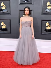 Rachel Zegler, de Dior 