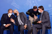 Paulo Guedes, ministro da Economia, e o ministro-chefe da Casa Civil, Luiz Eduardo Ramos