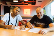 Rennan da Penha e Paulo Junqueiro, presidente da Sony Music