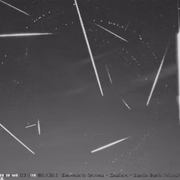 Chuva de meteoros é vista no interior de São Paulo