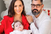 Juliano e Letícia Cazarré com a caçula, que tem a anomalia de Ebstein