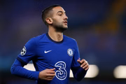 Hakim Ziyech foi comprado do Ajax pelo Chelsea por 40 milhões (R$ 224,53 milhões)