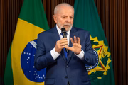 Lula afastou militares do GSI que fizeram doações a Bolsonaro