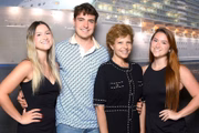 Após batalha judicial, filhos de Gugu se reúnem em viagem com a mãe