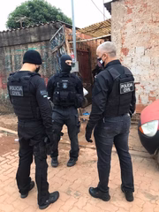 Policiais e integrantes do MPDFT cumpriram 17 mandados de prisão