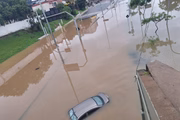 Alagamento na Marginal Tietê, altura da ponte das Bandeiras