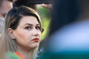 Sara Winter e o grupo 300 do Brasil na frente da Polícia Federal