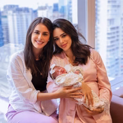 Titias Rafaella Santos e Bianca Biancardi babam por Mavie